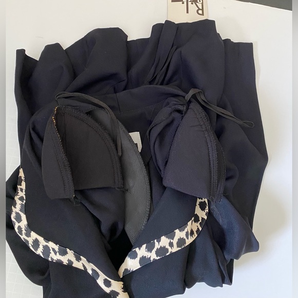 R.J. & Co satin leopard print on collar and buttons Women’s Blazer 14, black - Picture 14 of 15